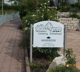 Terrassencamping-Schlierbach-Platz-Eingang-01.jpg Camping in Hessen (Campingplätze)