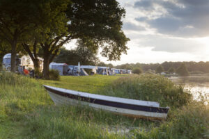 CAMPING DE ROOS Mitten in der Natur